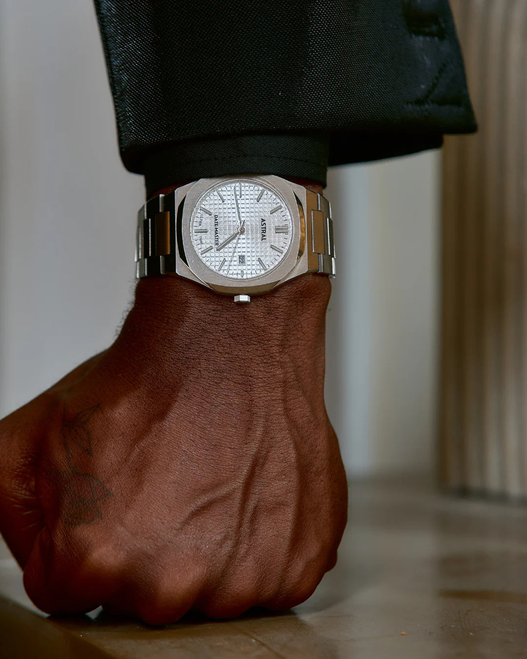 Silver x Silver Astral Date Master