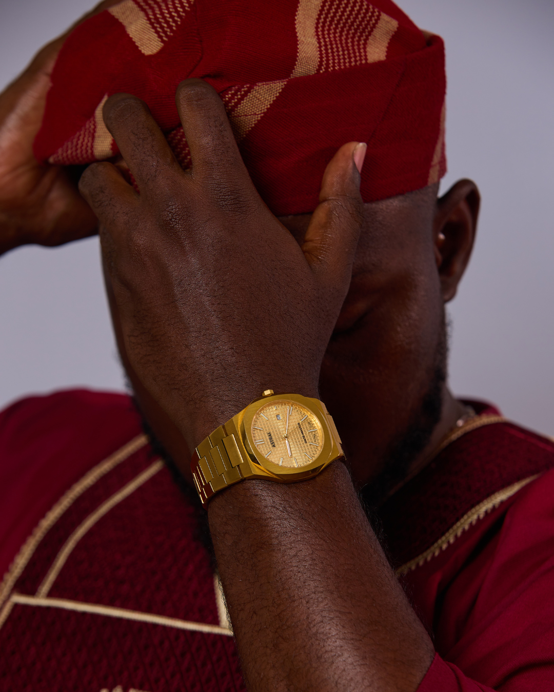 Yellow Gold Astral Date Master